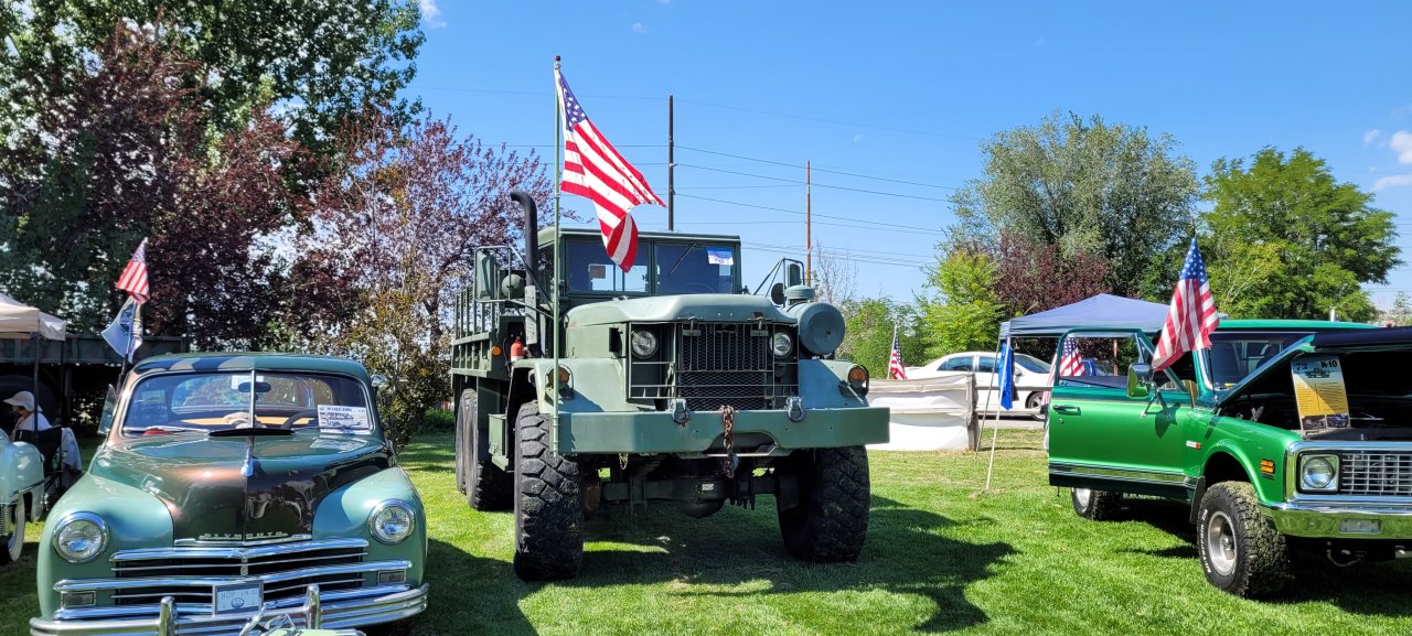 Wheeler Farm Vet car show!.jpg