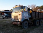 Mack dump truck 003 (Small).jpg