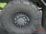 fmtv_tire_1_107.jpg